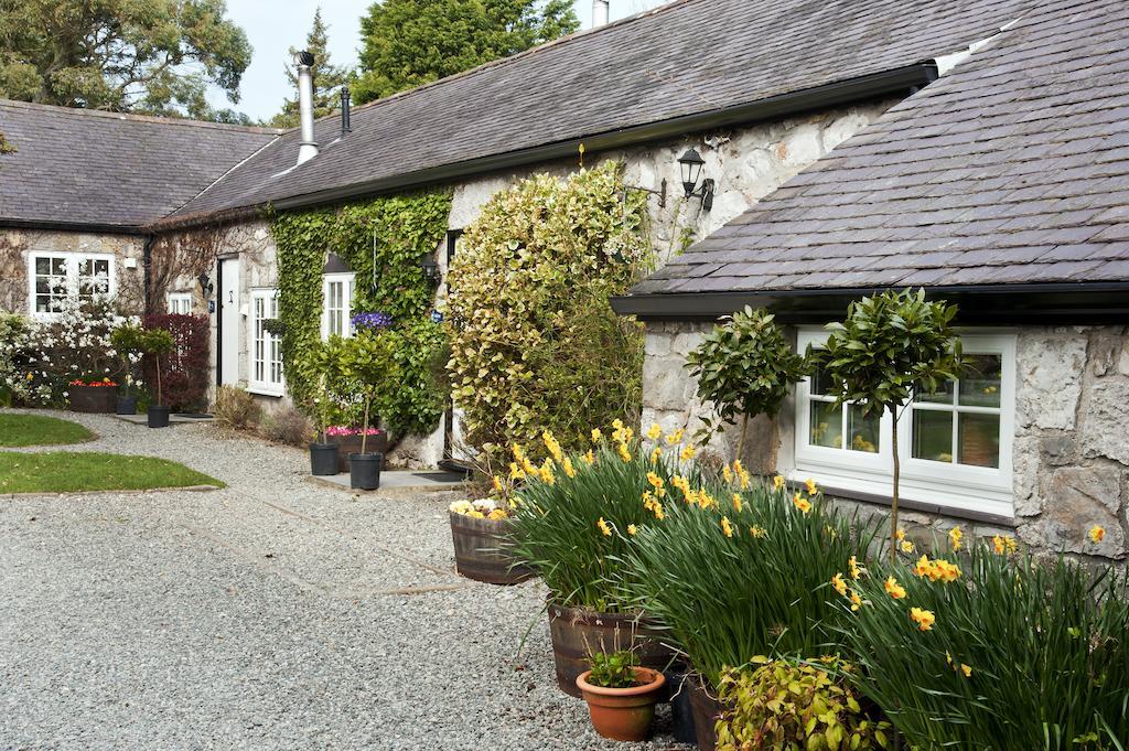 Tros Yr Afon Holiday Cottages And Manor House Beaumaris Habitación foto