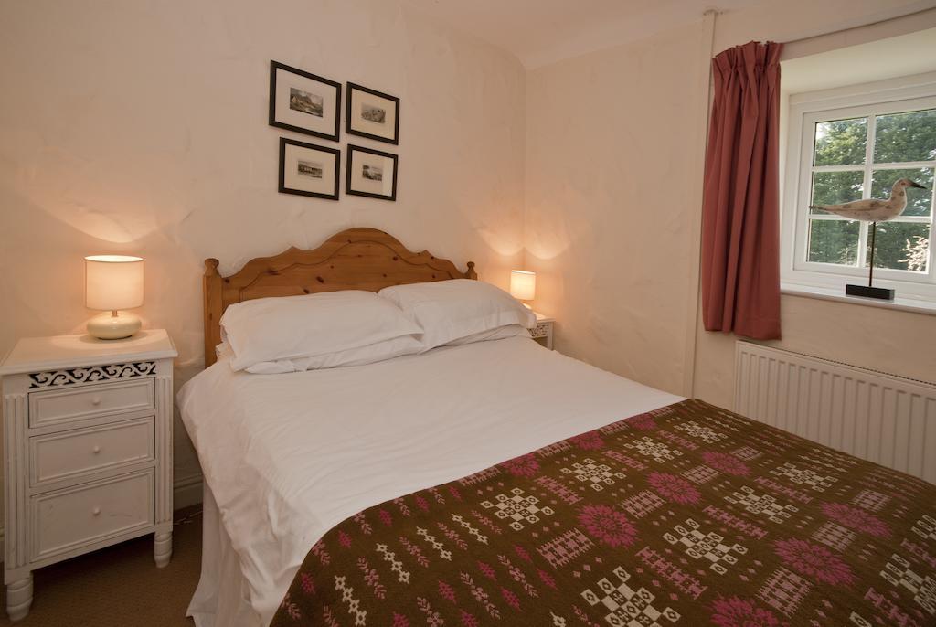 Tros Yr Afon Holiday Cottages And Manor House Beaumaris Habitación foto